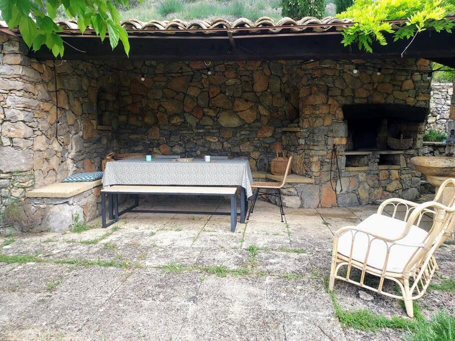 La Maison De Ninia Digne-les-Bains Buitenkant foto